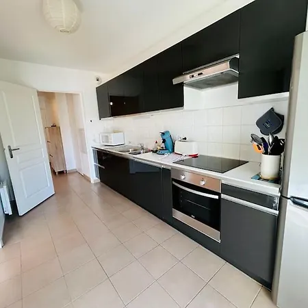 Daire T3/4-6pers/5'piedplage/centreville/parking/wifi